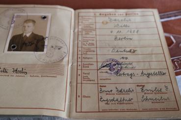 Preview: Service pass of a soldier - deployment in the Reichskommissariat Ostland 1943